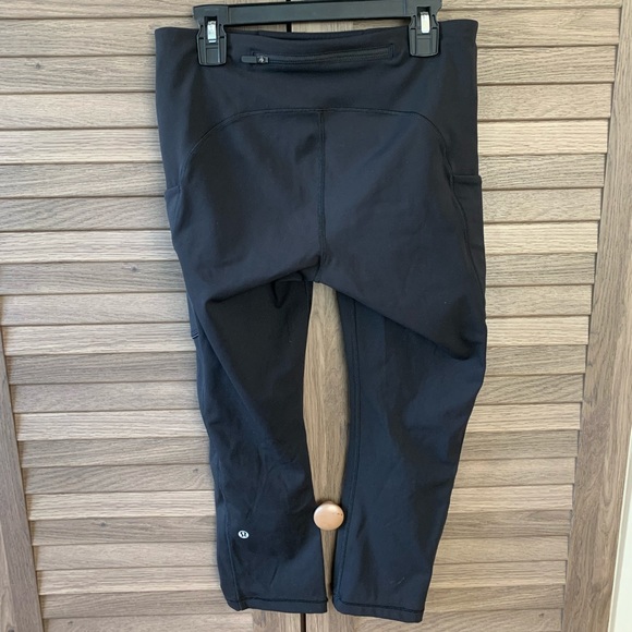 Lululemon Running Crop Legging Size 6 with Pockets - Picture 2 of 4